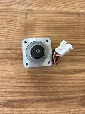 Moteur d'avance papier OEM W410494 W410494-01 W410494-02 Pièce de rechange compatible avec le moteur de transport de papier de minilab photo numérique Noritsu QSS3201 fournisseur