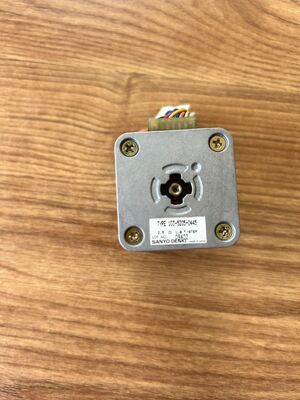 Moteur d'avance papier OEM W410494 W410494-01 W410494-02 Pièce de rechange compatible avec le moteur de transport de papier de minilab photo numérique Noritsu QSS3201 fournisseur