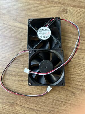3110KL‑05W‑B59 Ventilateur de refroidissement CC 3 fils 80×80×25mm 24V 0.15A Pièce de rechange pour minilab photo numérique Konica fournisseur