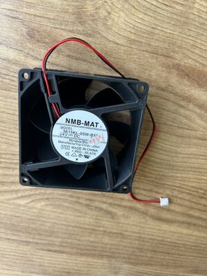 3615KL‐05W‐B59 NMB Ventilateur de refroidissement à 3 fils 92×92×38mm DC24V 0,24A Pièce de rechange pour la machine de traitement photo de laboratoire Konica Digital Minilab fournisseur