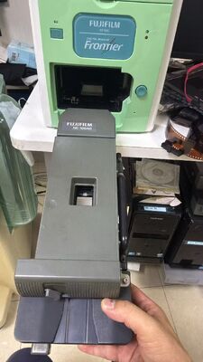 Scanner de film Fujifilm SP-500 indépendant avec MFC10AR Porteur de diapositive Ensemble complet, Scanner professionnel de numérisation de diapositives et de bandes de film 35 mm fournisseur