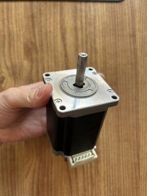103H7823‐0415 Moteur pas à pas I123186 / I123186‐00 Noritsu QSS3201 QSS3701 LPS24 Pro Minilab Remplacement de pièces détachées Moteur pas à pas pour la réparation de machines de mini-laboratoire photo numérique fournisseur