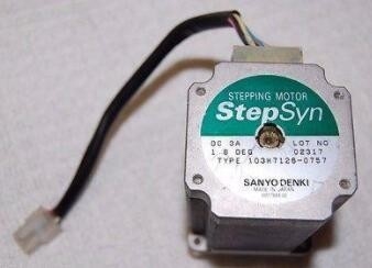 FRONTIÈRE 350 de FUJI 370 MOTEUR de PROGRESSION de MINILAB 118C913533 118C913533B SANYO DENKI 103H7126 0757 fournisseur
