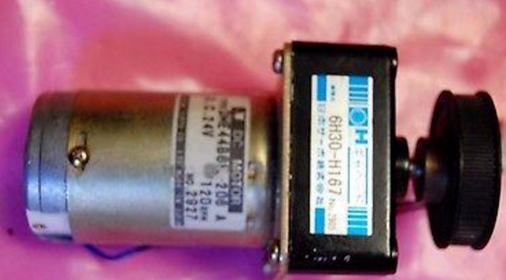 Le MOTEUR de pièce de rechange de NORITSU Minilab CONDUISENT LE C.C SERVO d'I041874 JAPON Co DME44B6H-206A 24V fournisseur